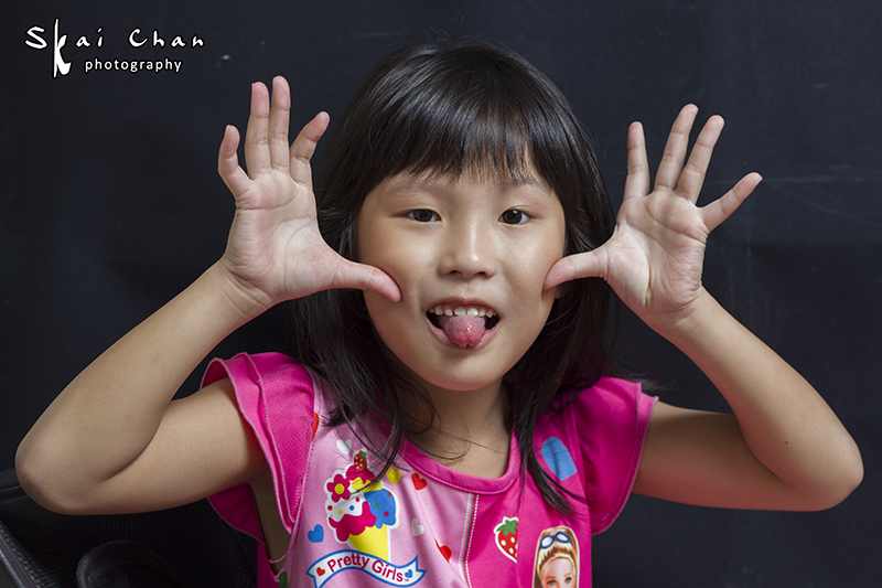 Indoor children photoshoot with Dchane at Joyous Nails Seng Kang