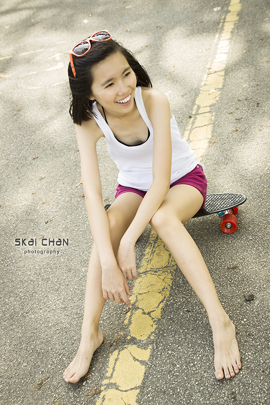 Lifestyle portrait photoshoot with Vanessa Toh at Pasir Ris Park