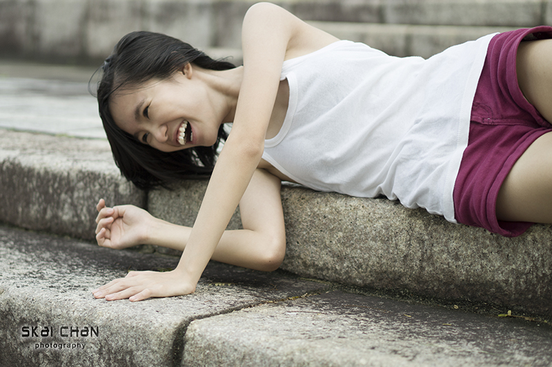 Lifestyle portrait photoshoot with Vanessa Toh at Pasir Ris Park