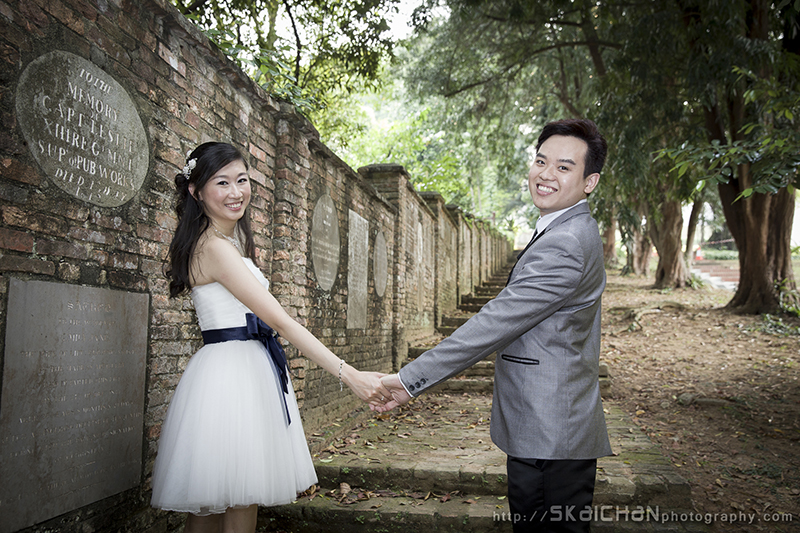 Pre-Wedding photoshoot with Peter and Peiwei at Registries of Marriages Singapore, Fort Canning Park Pre-Wedding photoshoot with Peter and Peiwei at Registries of Marriages Singapore, Fort Canning Park