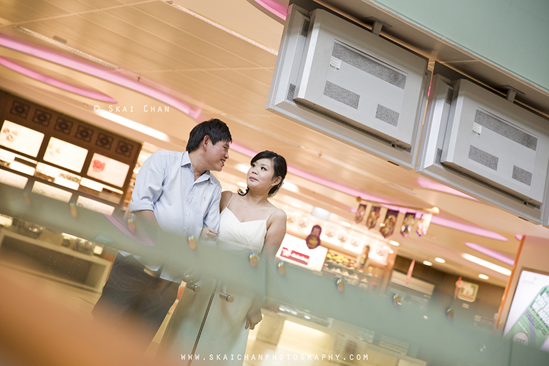 Pre-Wedding photoshoot with Terry & Lynwen at Changi Airport