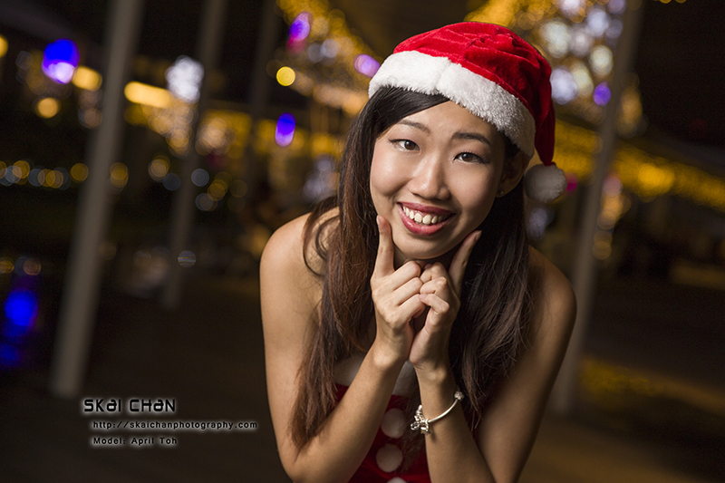 Christmas Themed santarina portrait photoshoot with April at Vivocity Rooftop Christmas Themed santarina portrait photoshoot with April at Vivocity Rooftop