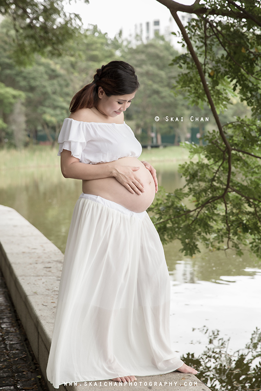 Maternity/Pregnancy portrait photoshoot with Monica Weng-Ong at Punggol Park Maternity/Pregnancy portrait photoshoot with Monica Weng-Ong at Punggol Park