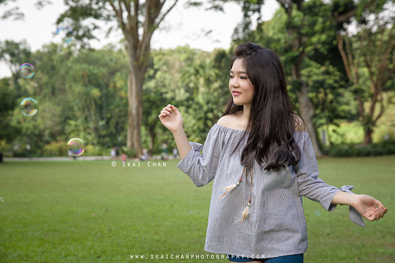 Lifestyle botanical garden photoshoot with Erica Chan at Singapore Botanic Gardens