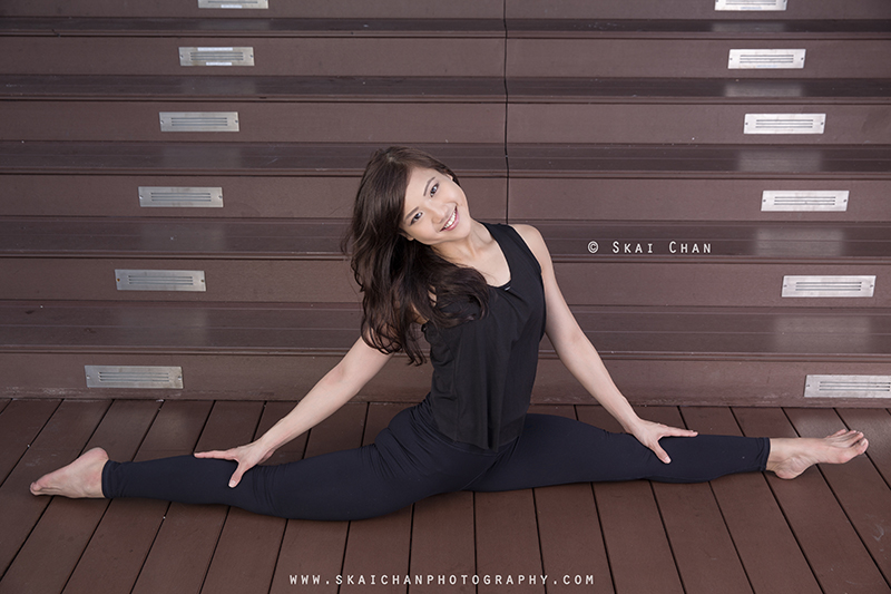 Yoga portrait photoshoot with Sharon Ng En Hui at Vivocity Rooftop
