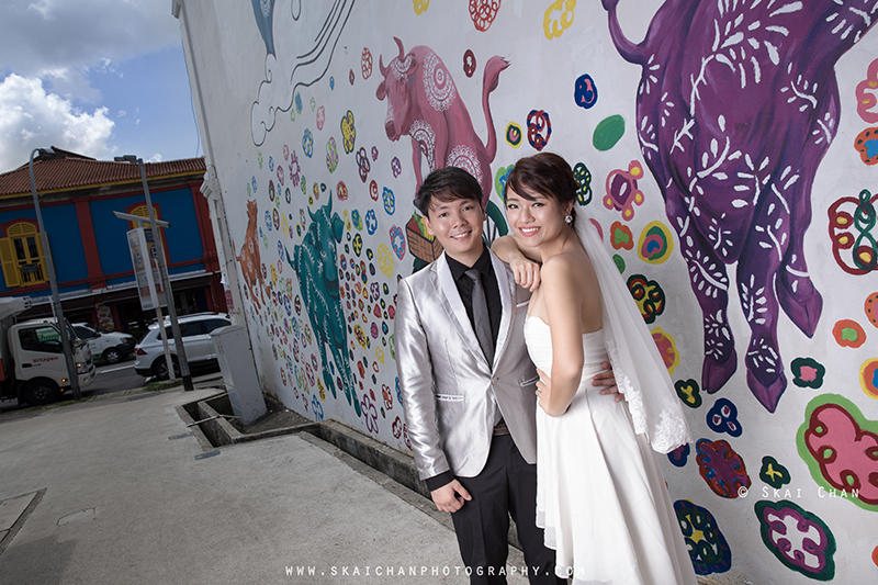 Pre-wedding photoshoot with Huiting & Shengyang at Little India Pre-wedding photoshoot with Huiting & Shengyang at Little India