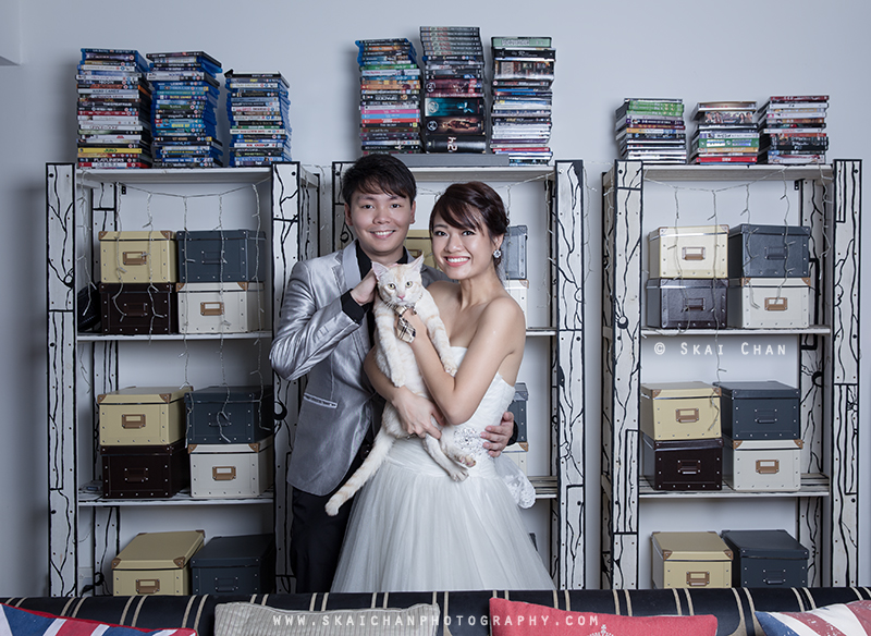 Indoor pre-wedding photoshoot with Huiting & Shengyang at Sunsetopia Indoor pre-wedding photoshoot with Huiting & Shengyang at Sunsetopia