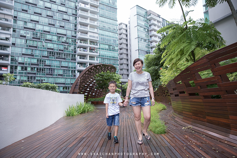 Outdoor family photoshoot with James, Cherlyn & Isaac @ The Minton