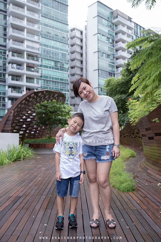 Outdoor family photoshoot with James, Cherlyn & Isaac @ The Minton