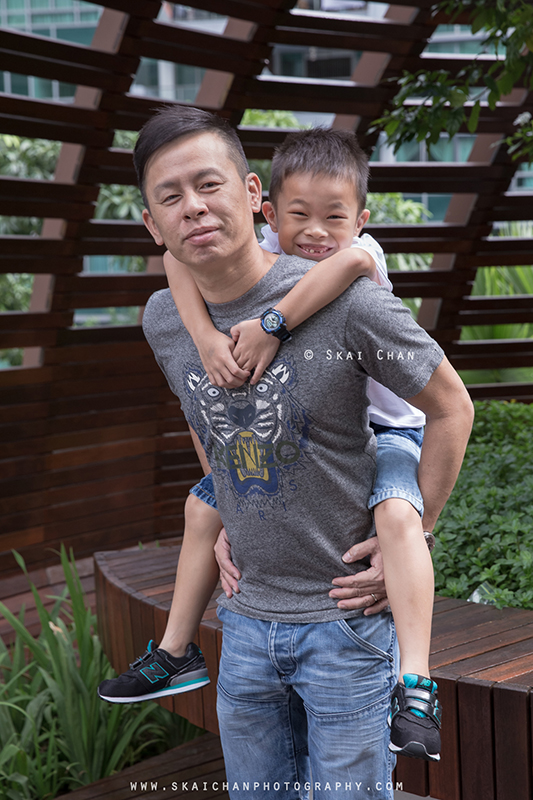 Outdoor family photoshoot with James, Cherlyn & Isaac @ The Minton