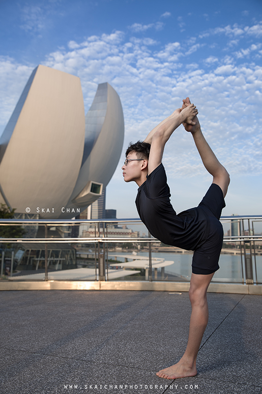 Outdoor Yoga portrait photoshoot with Bai Jia Wang at Helix Bridge Outdoor Yoga portrait photoshoot with Bai Jia Wang at Helix Bridge