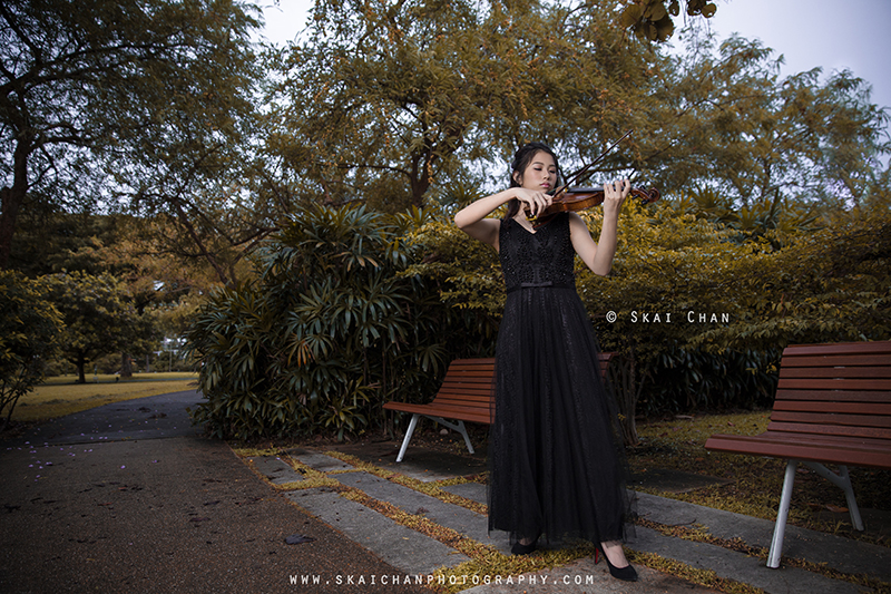 Night violin portrait photoshoot with Ha Eun at Gardens by the Bay East Night violin portrait photoshoot with Ha Eun at Gardens by the Bay East