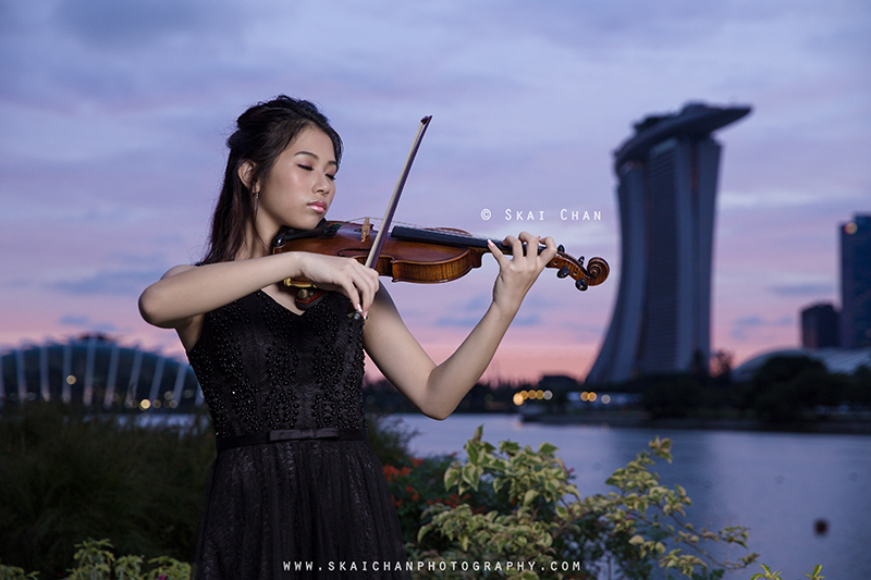 Night violin portrait photoshoot with Ha Eun at Gardens by the Bay East Night violin portrait photoshoot with Ha Eun at Gardens by the Bay East