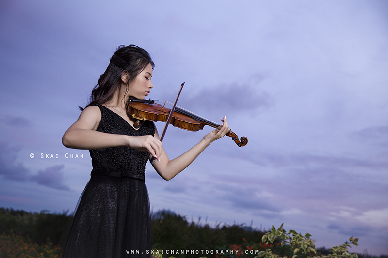 Night violin portrait photoshoot with Ha Eun at Gardens by the Bay East Night violin portrait photoshoot with Ha Eun at Gardens by the Bay East