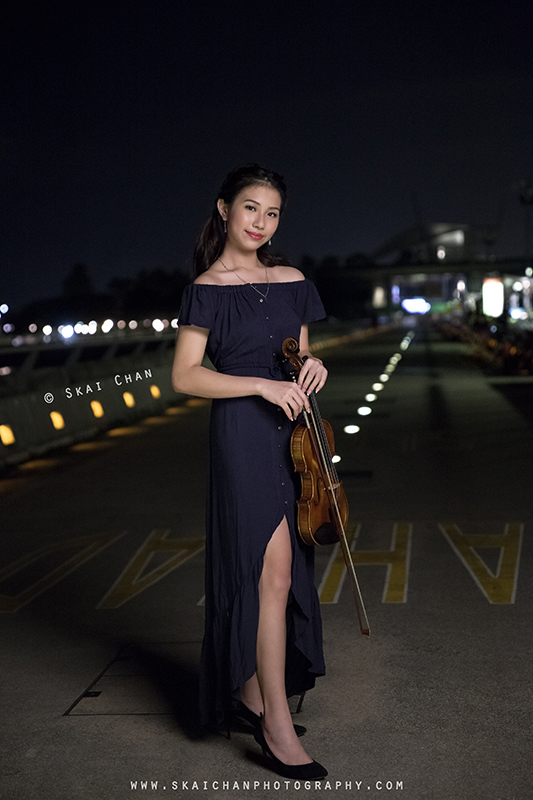 Night violin portrait photoshoot with Ha Eun at Marina Bridge Night violin portrait photoshoot with Ha Eun at Marina Bridge
