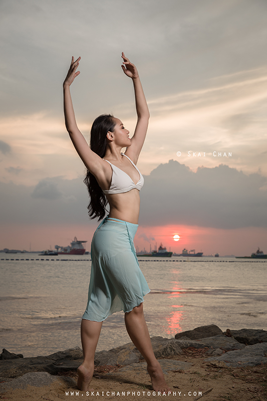 Sunset bikini dance photoshoot with Jasmine Lim at Palawan Beach (Sentosa)