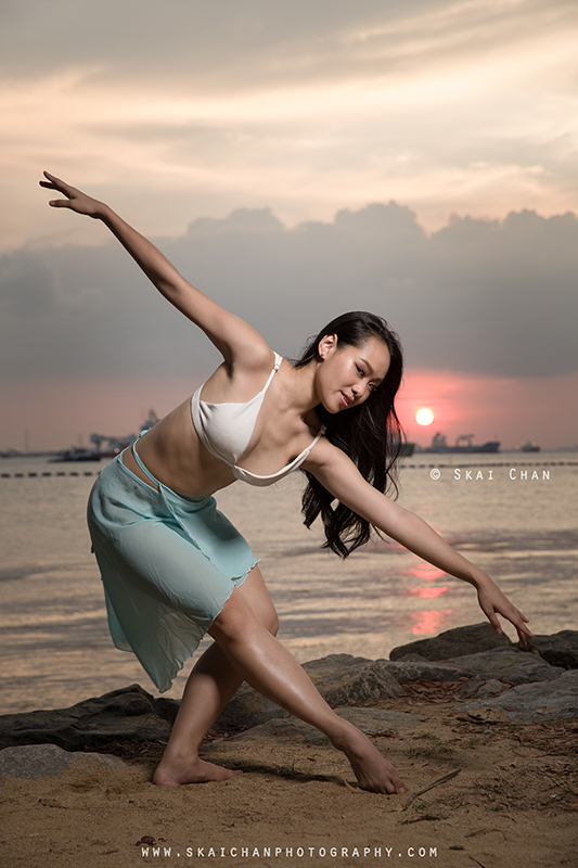 Sunset bikini dance photoshoot with Jasmine Lim at Palawan Beach (Sentosa)