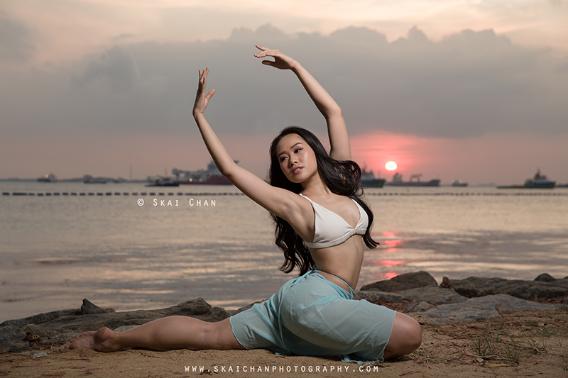 Sunset bikini dance photoshoot with Jasmine Lim at Palawan Beach (Sentosa)