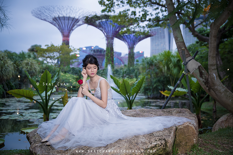 Garden Bridal / Wedding photoshoot with Robyn Skye at Gardens by the Bay