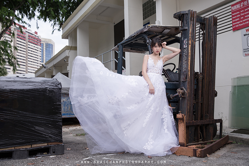 Bridal / Wedding photoshoot with Hilary at Pearl's Hill Terrace