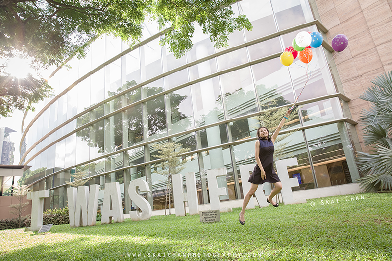 Friends portrait photoshoot with Delphine & friends Seto at National University of Singapore (NUS)