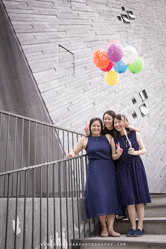 Friends portrait photoshoot with Delphine & friends Seto at National University of Singapore (NUS)