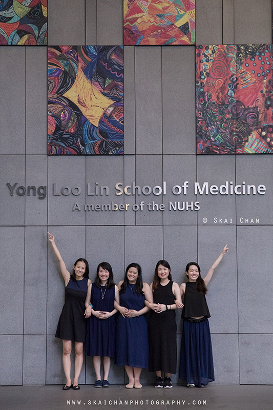 Friends portrait photoshoot with Delphine & friends Seto at National University of Singapore (NUS)