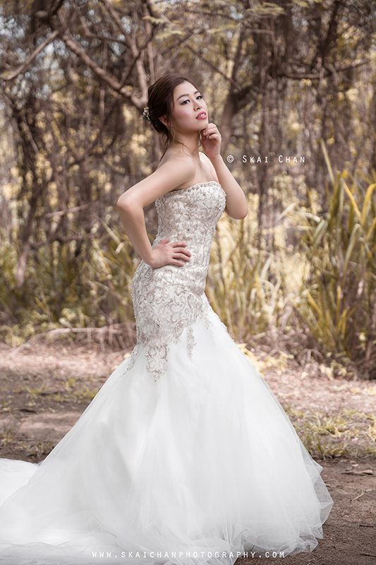 Stylish and edgy fashion bridal wedding photoshoot with Ivia Xiao Hui at Tampines Eco Green