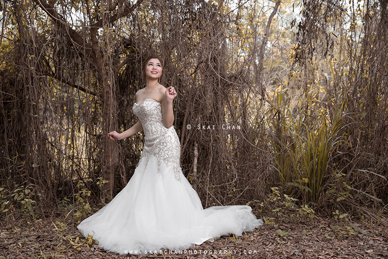 Stylish and edgy fashion bridal wedding photoshoot with Ivia Xiao Hui at Tampines Eco Green