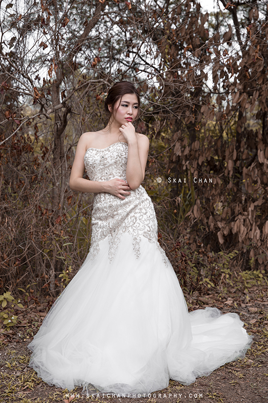Stylish and edgy fashion bridal wedding photoshoot with Ivia Xiao Hui at Tampines Eco Green