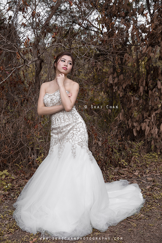 Stylish and edgy fashion bridal wedding photoshoot with Ivia Xiao Hui at Tampines Eco Green