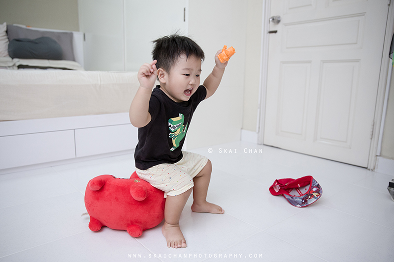Indoor children photoshoot with Nicholas Chan Jun En at home