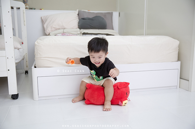 Indoor children photoshoot with Nicholas Chan Jun En at home