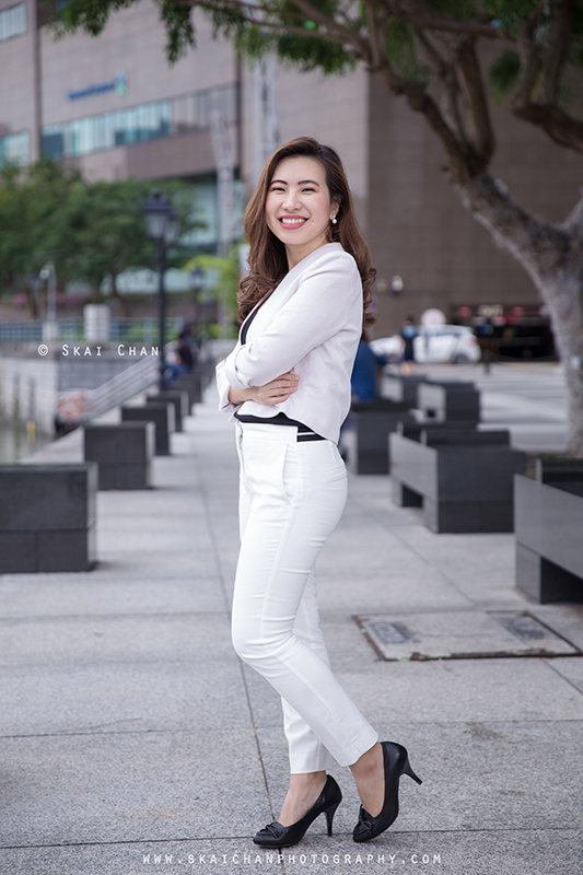 Corporate portrait photoshoot with Ratna Juita at Raffles Place Park & Boat Quay