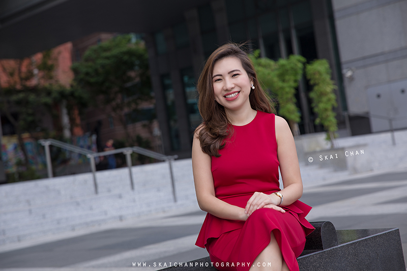 Modern corporate portrait photoshoot with Ratna Juita at Boat Quay