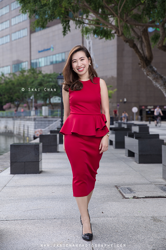 Modern corporate portrait photoshoot with Ratna Juita at Boat Quay
