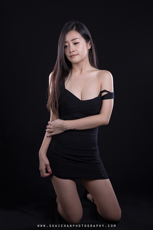 Glamour & sexy fashion portrait photoshoot with Huiqing at Tanjong Pagar (photography studio)