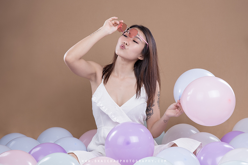 Cute balloon themed photoshoot with Jasmine Tan at Tanjong Pagar (photography studio)