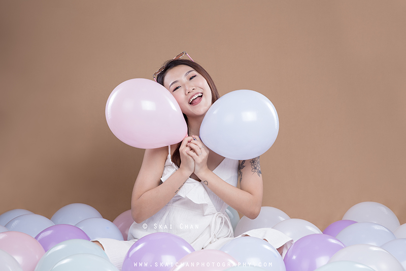 Cute balloon themed photoshoot with Jasmine Tan at Tanjong Pagar (photography studio)