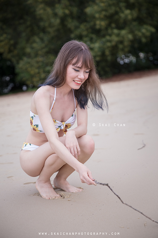 Lifestyle beach bikini photoshoot with Katherine Whiteway (Nekotsurin) at Palawan Beach (Sentosa)