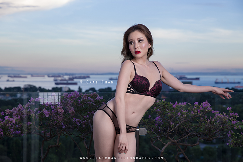 Boudoir portrait photoshoot with Audrey Chen at Marina Bay Sands (MBS) hotel Boudoir portrait photoshoot with Audrey Chen at Marina Bay Sands (MBS) hotel