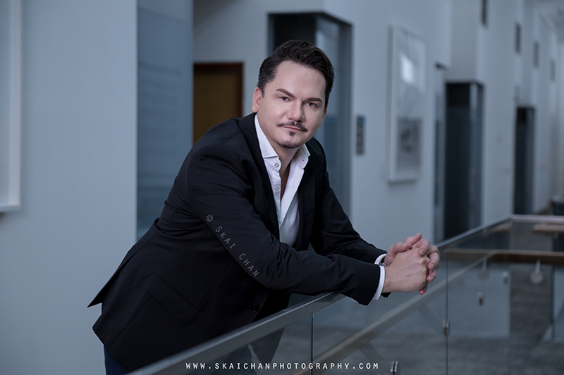 Corporate portrait photoshoot with Adam Tatarynowicz at Singapore Management University (SMU)