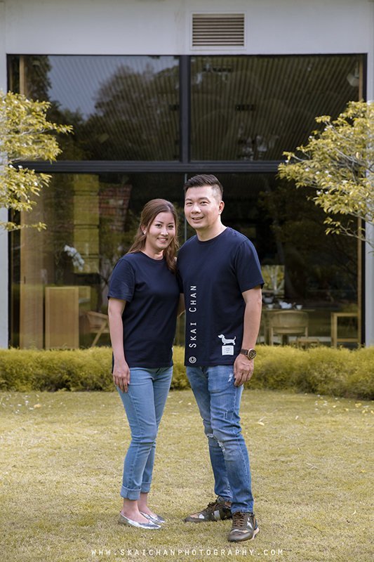 Outdoor casual couple photoshoot with Andrew & Joelle at Dempsey Hill & Singapore Botanic Gardens