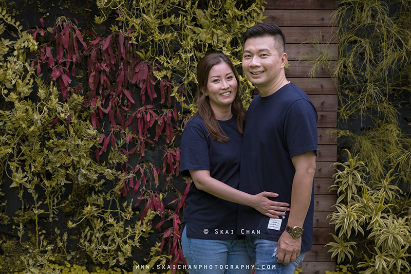 Outdoor casual couple photoshoot with Andrew & Joelle at Dempsey Hill & Singapore Botanic Gardens