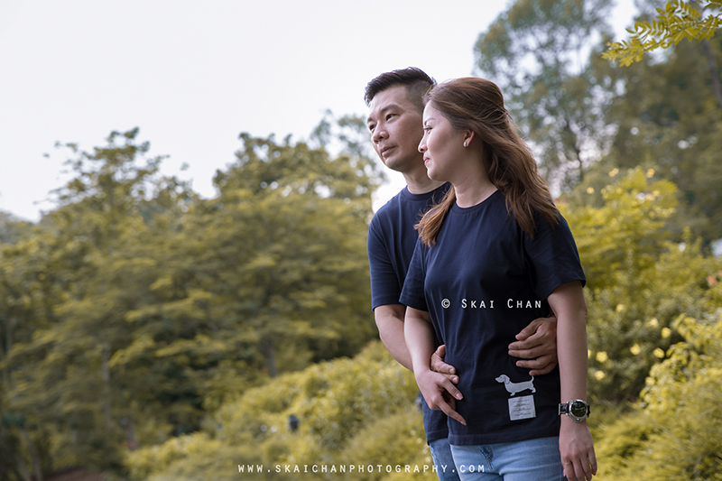 Outdoor casual couple photoshoot with Andrew & Joelle at Dempsey Hill & Singapore Botanic Gardens