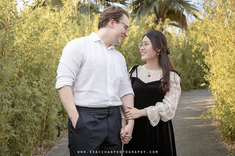 Outdoor casual couple photoshoot with Keagan & Nancy at Serene Garden @ Gardens By The Bay