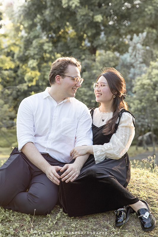 Outdoor casual couple photoshoot with Keagan & Nancy at Serene Garden @ Gardens By The Bay