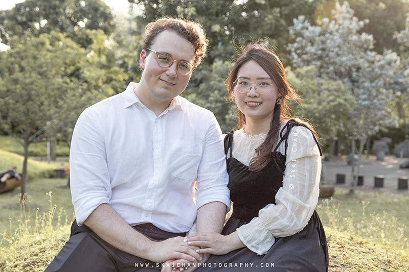 Outdoor casual couple photoshoot with Keagan & Nancy at Serene Garden @ Gardens By The Bay
