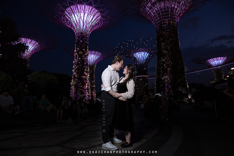 Night couple photoshoot with Keagan & Nancy at Supertree Grove (Gardens by the Bay)