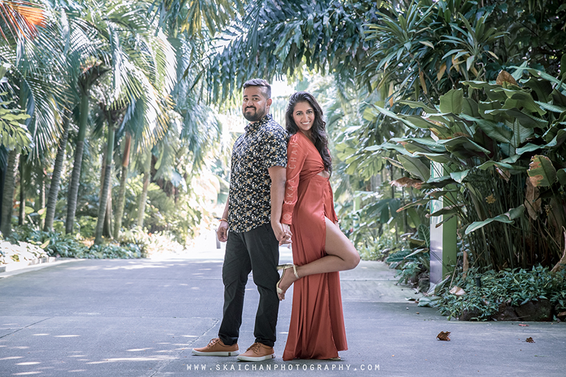 Outdoor casual couple photoshoot with Elvis Philip & Monali P at World of Plants (Gardens By The Bay)